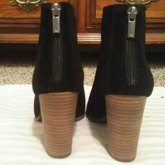 *LAST DAY*Lucky Brand Lakmeh Peep Toe Booties NWOT - Picture 5 of 8